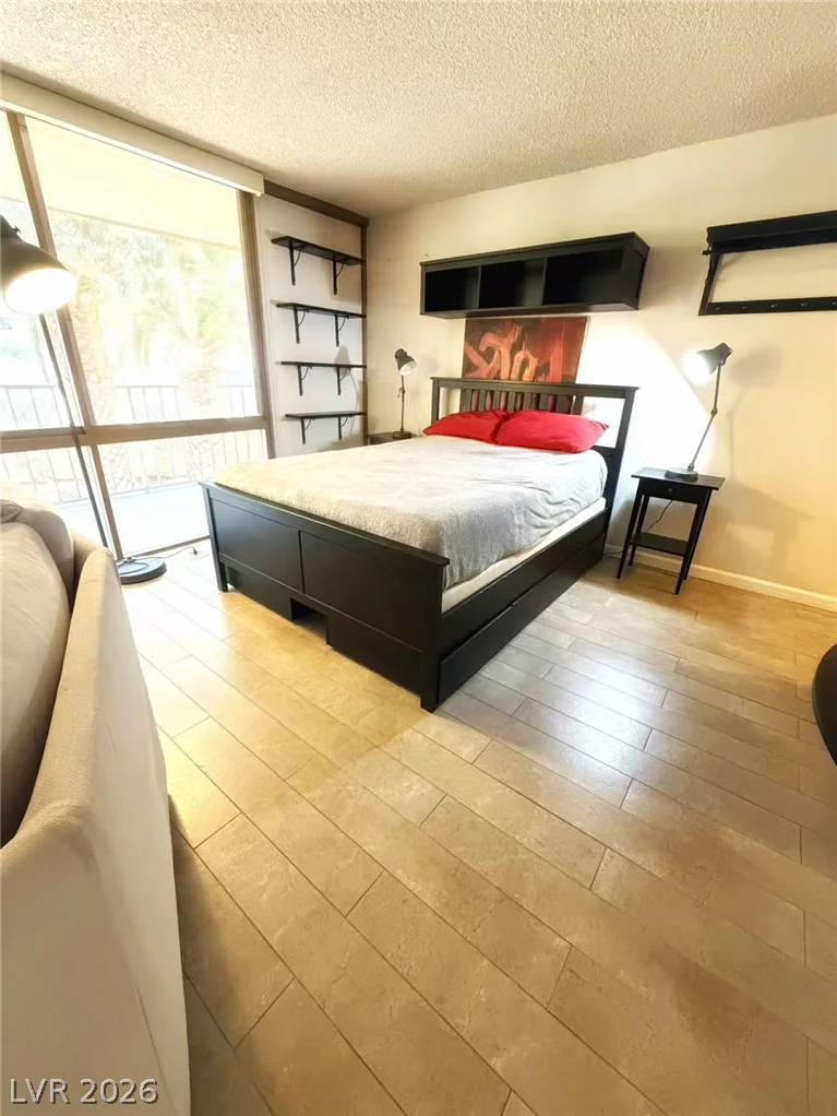 205 Harmon, Las Vegas, NV 89169