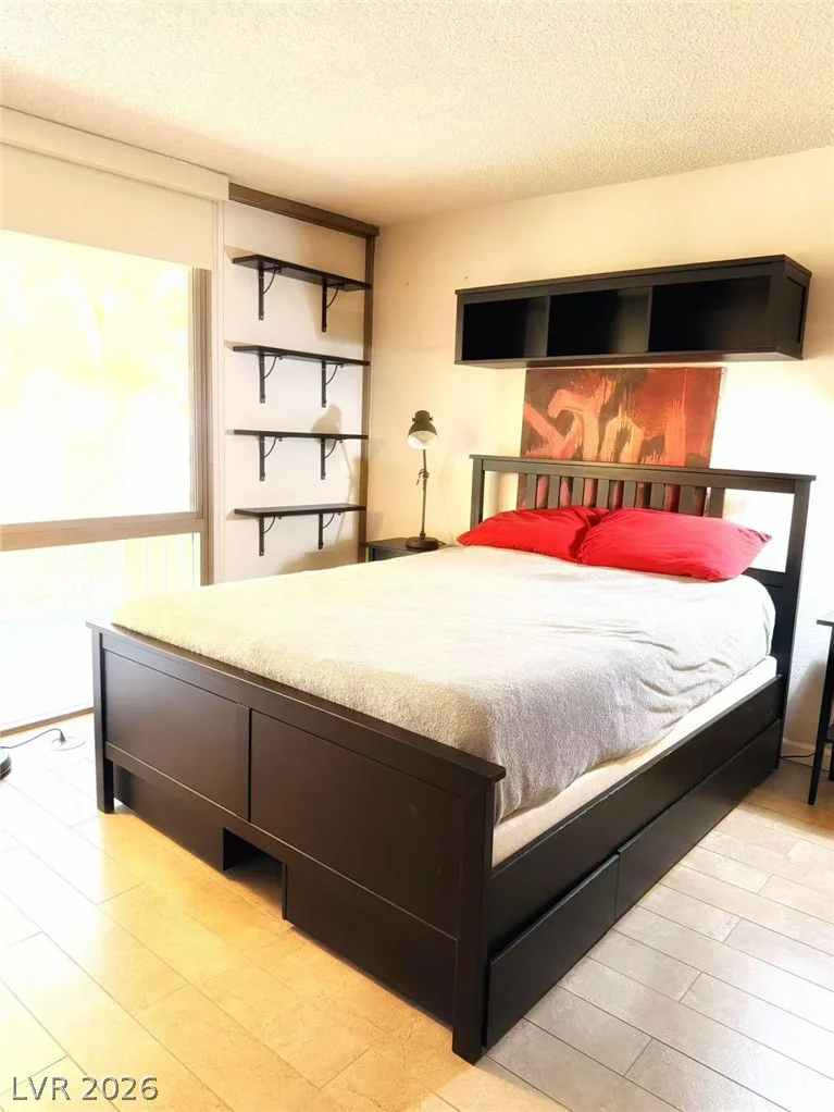 205 Harmon, Las Vegas, NV 89169