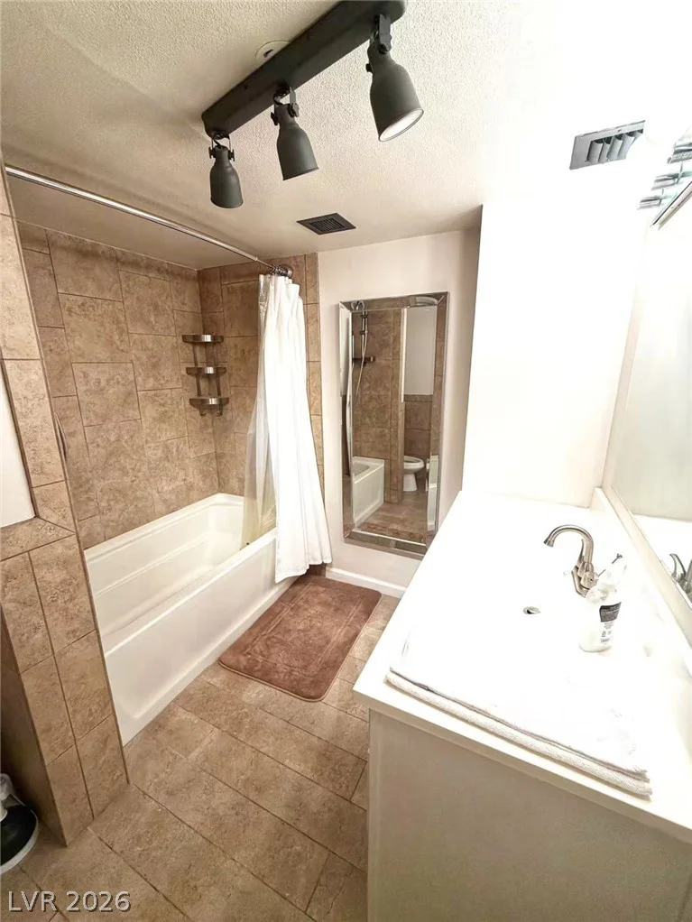 205 Harmon, Las Vegas, NV 89169