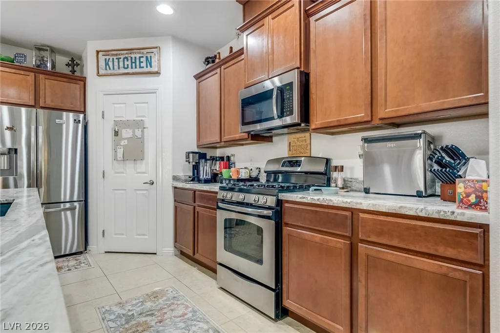6125 River Belle, North Las Vegas, NV 89031
