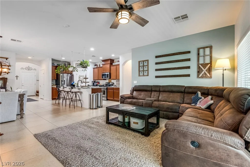 6125 River Belle, North Las Vegas, NV 89031