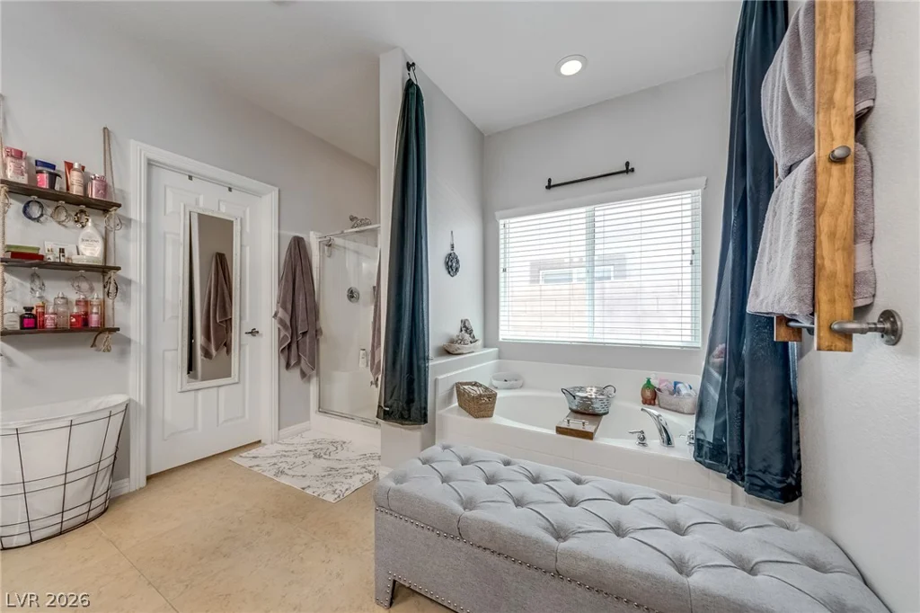 6125 River Belle, North Las Vegas, NV 89031