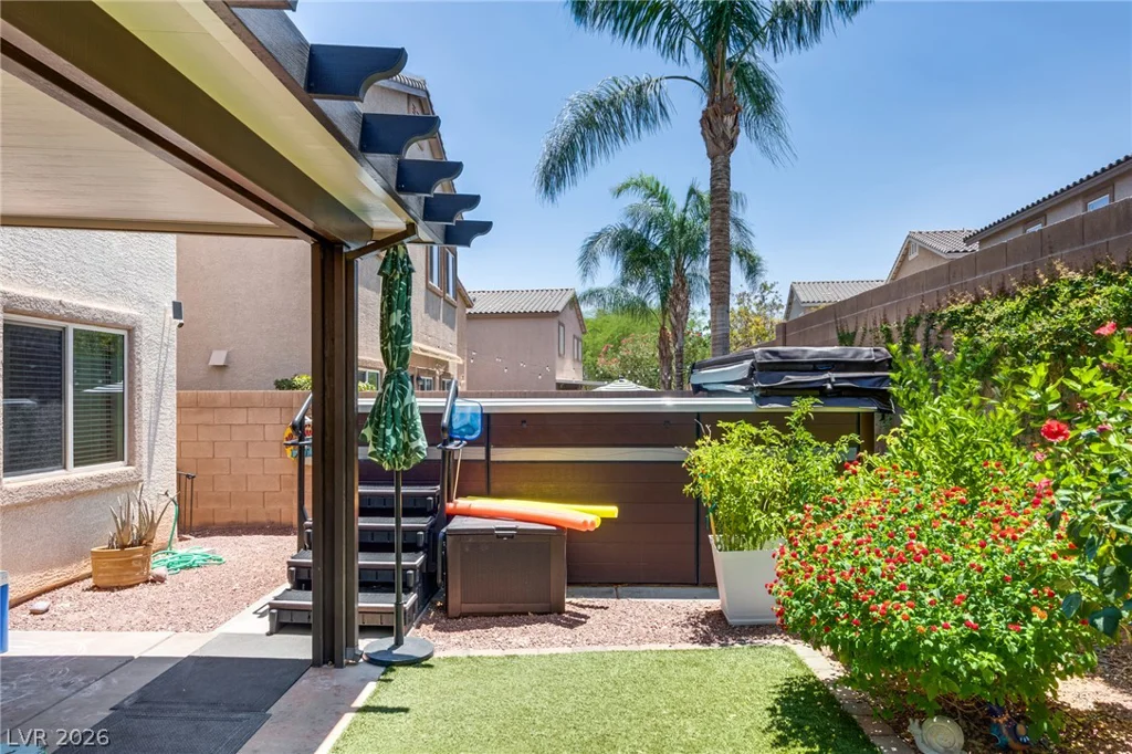 6125 River Belle, North Las Vegas, NV 89031