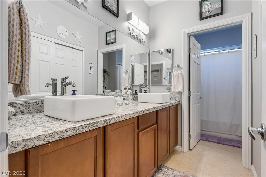 6125 River Belle, North Las Vegas, NV 89031