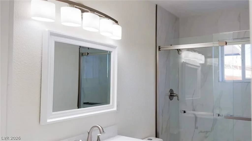 5224 Glen Eagles, Las Vegas, NV 89108