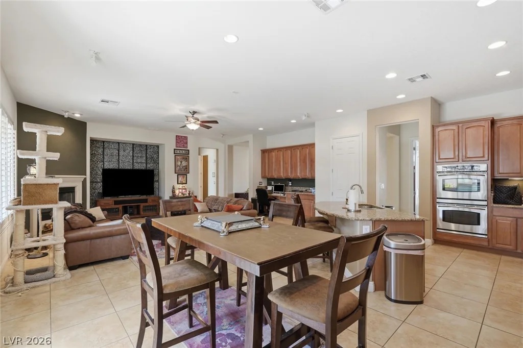 8615 Mayport, Las Vegas, NV 89131