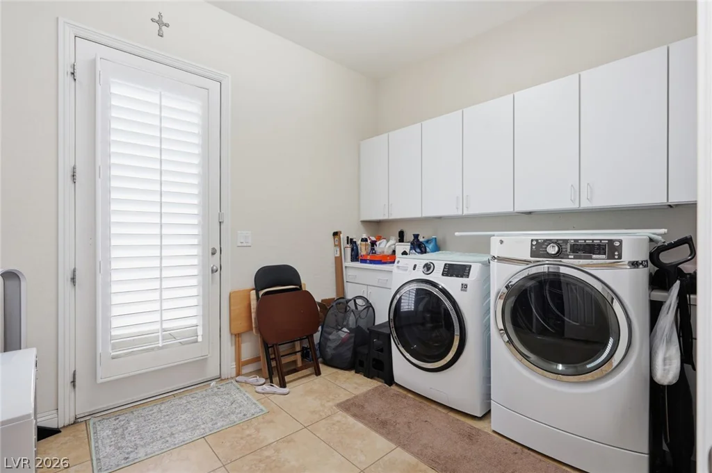 8615 Mayport, Las Vegas, NV 89131