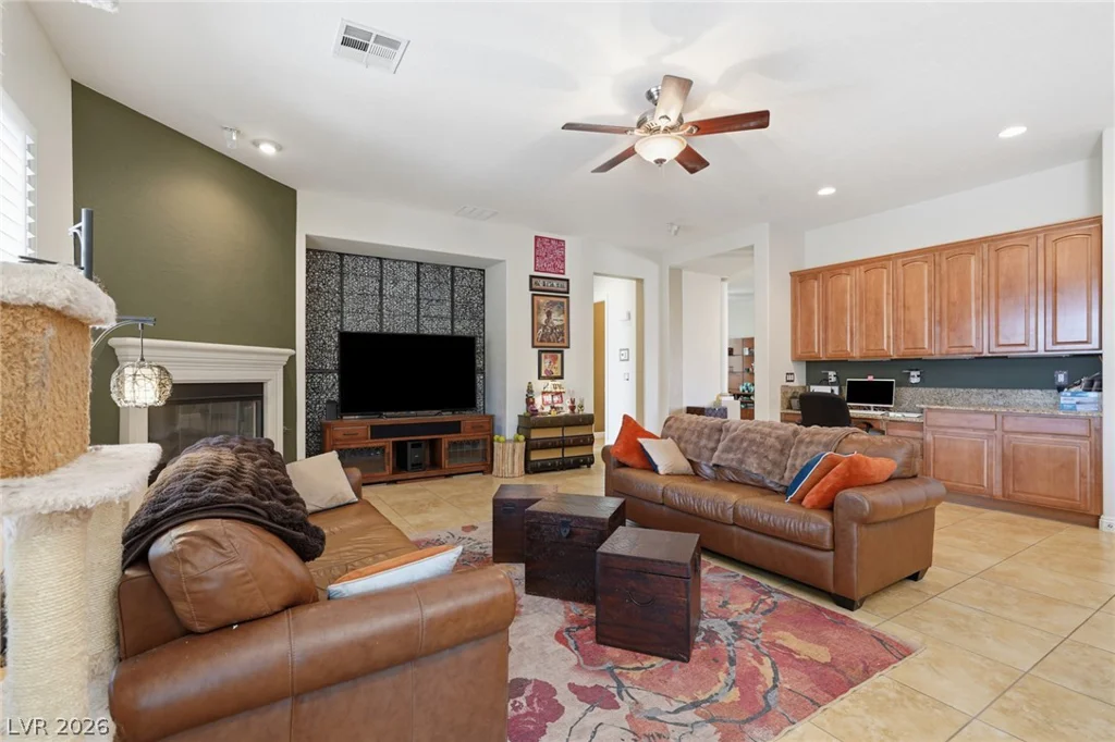 8615 Mayport, Las Vegas, NV 89131