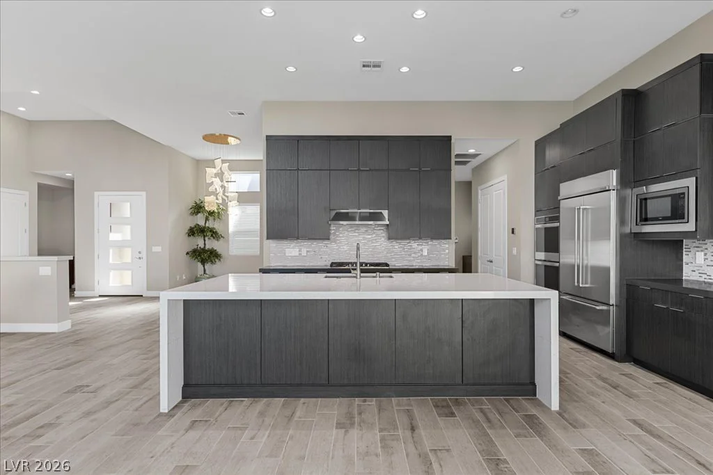 6184 Willow Rock, Las Vegas, NV 89135