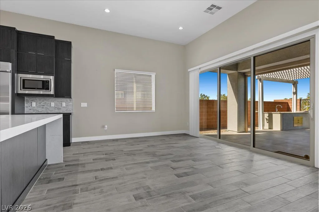 6184 Willow Rock, Las Vegas, NV 89135