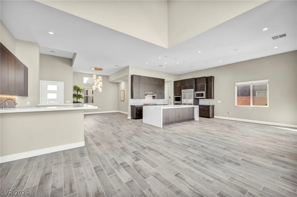 6184 Willow Rock, Las Vegas, NV 89135