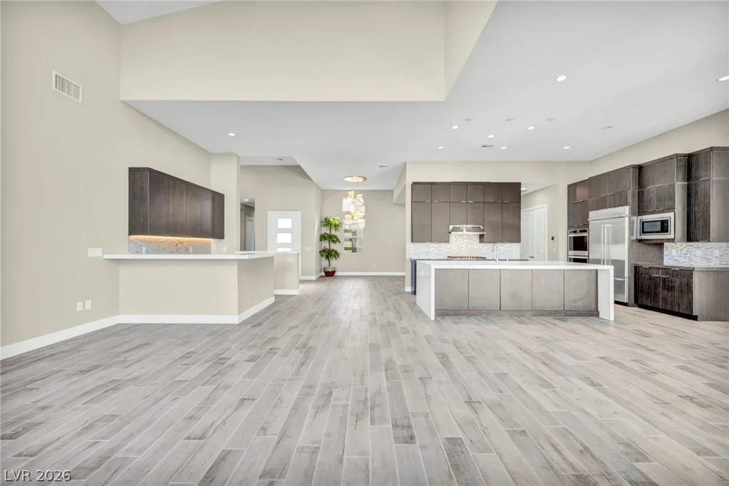 6184 Willow Rock, Las Vegas, NV 89135