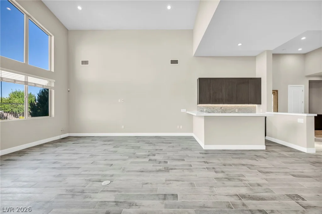 6184 Willow Rock, Las Vegas, NV 89135