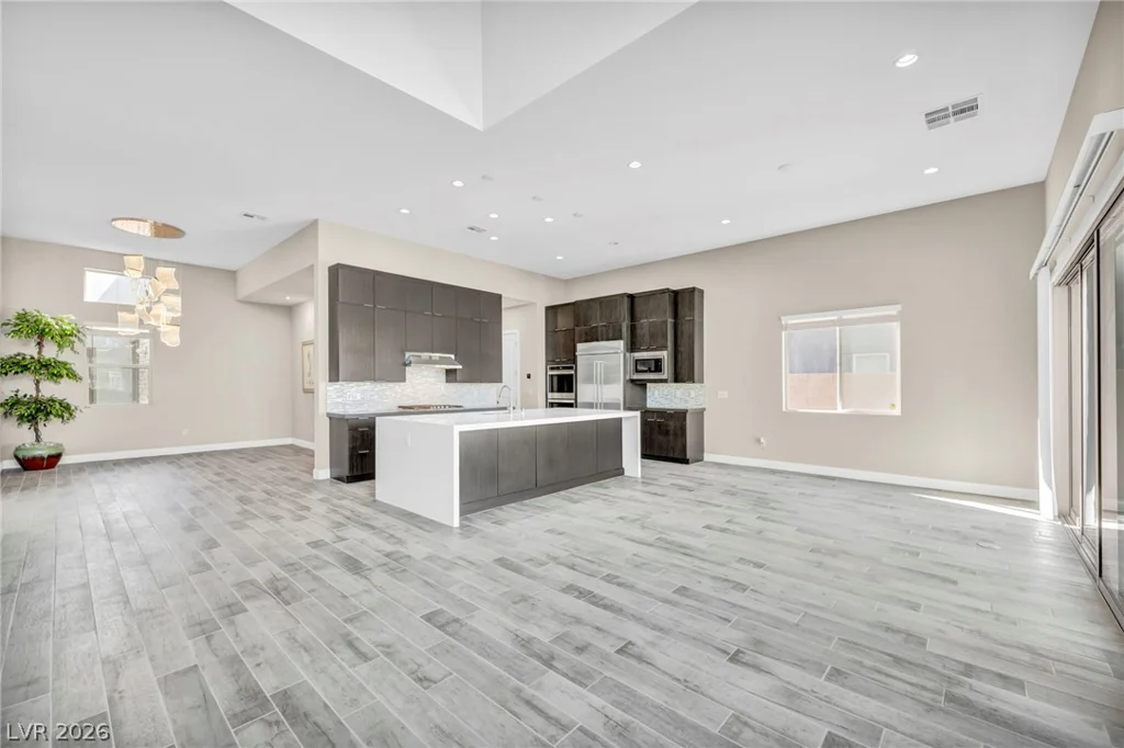 6184 Willow Rock, Las Vegas, NV 89135
