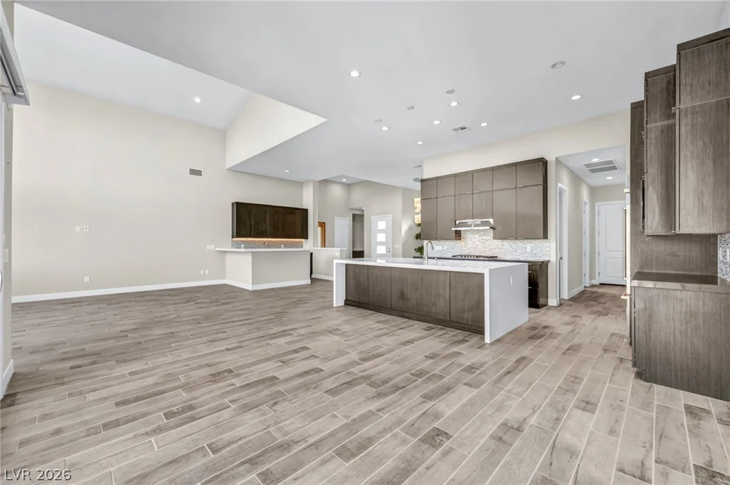 6184 Willow Rock, Las Vegas, NV 89135