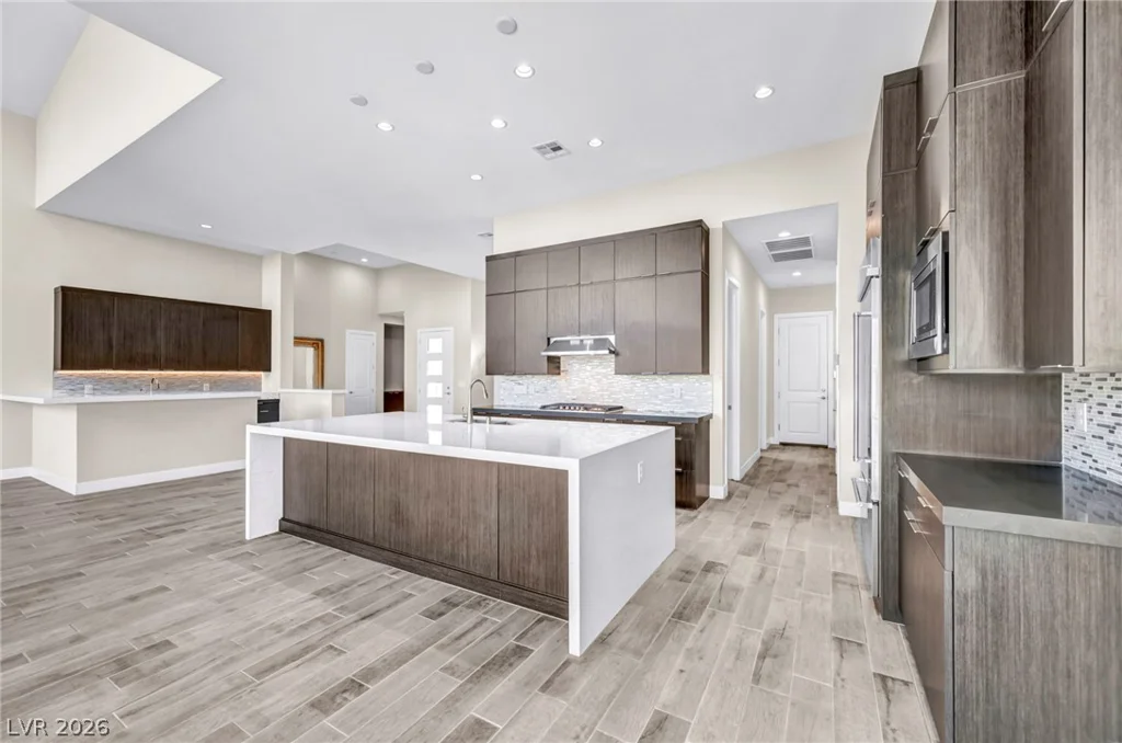 6184 Willow Rock, Las Vegas, NV 89135