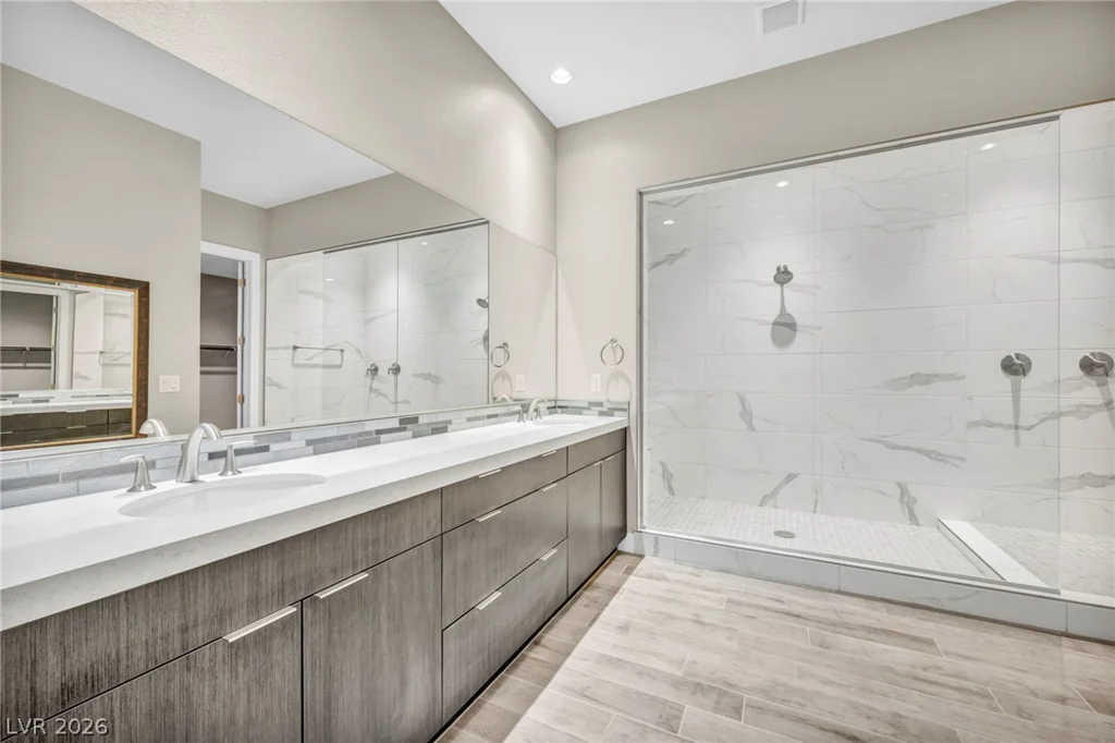 6184 Willow Rock, Las Vegas, NV 89135