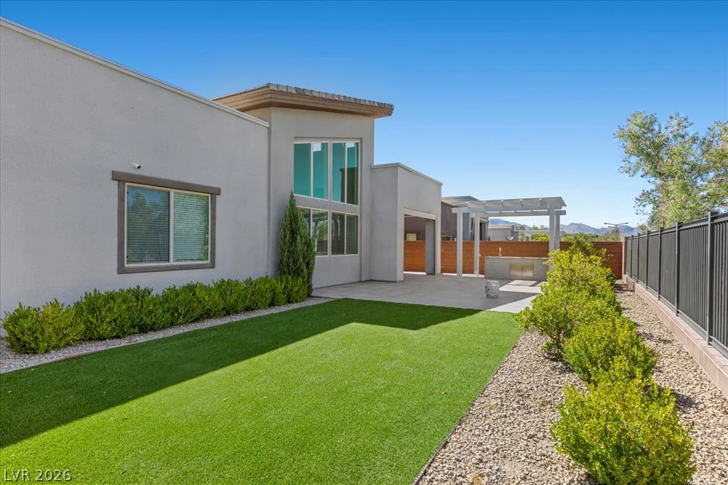6184 Willow Rock, Las Vegas, NV 89135