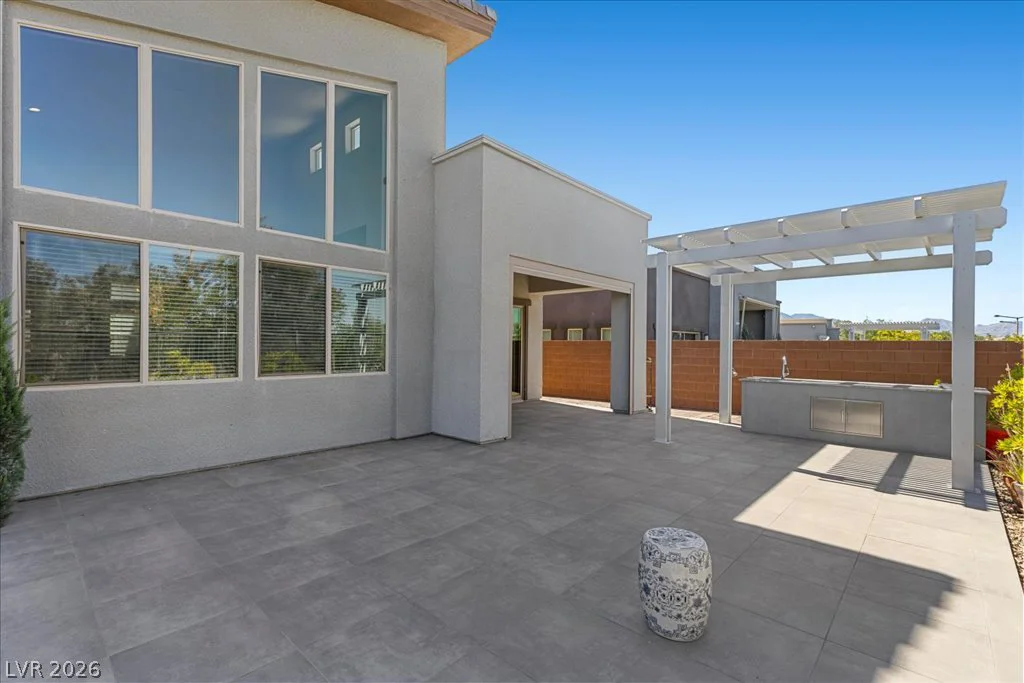 6184 Willow Rock, Las Vegas, NV 89135