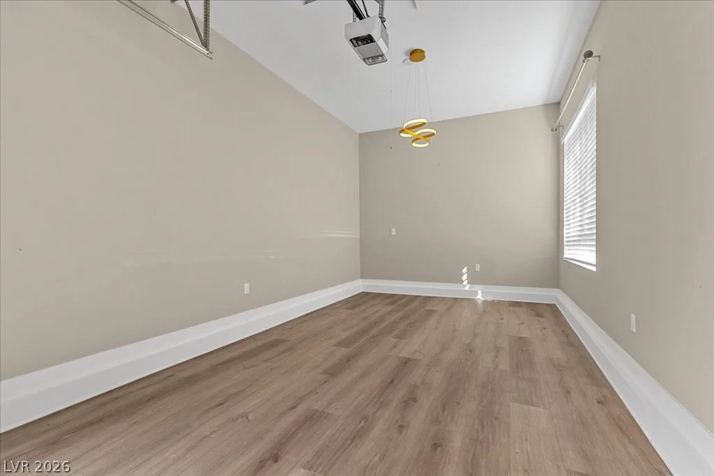 6184 Willow Rock, Las Vegas, NV 89135
