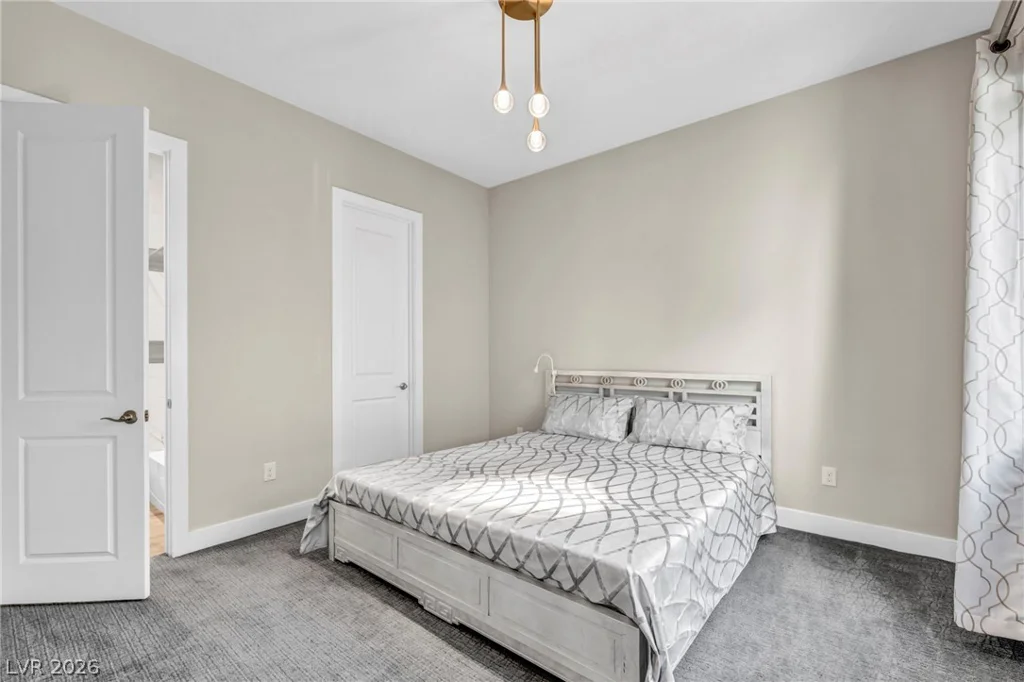 6184 Willow Rock, Las Vegas, NV 89135
