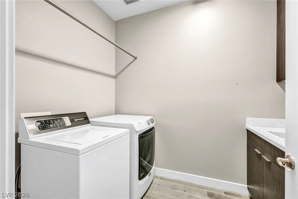 6184 Willow Rock, Las Vegas, NV 89135