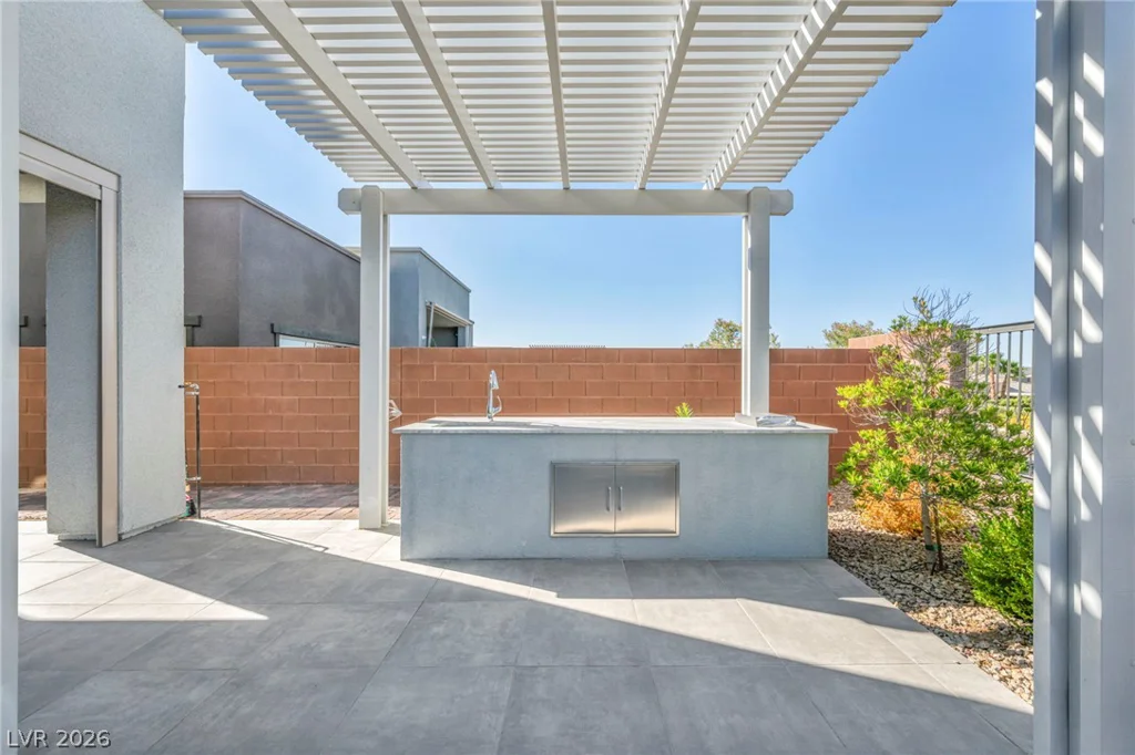 6184 Willow Rock, Las Vegas, NV 89135