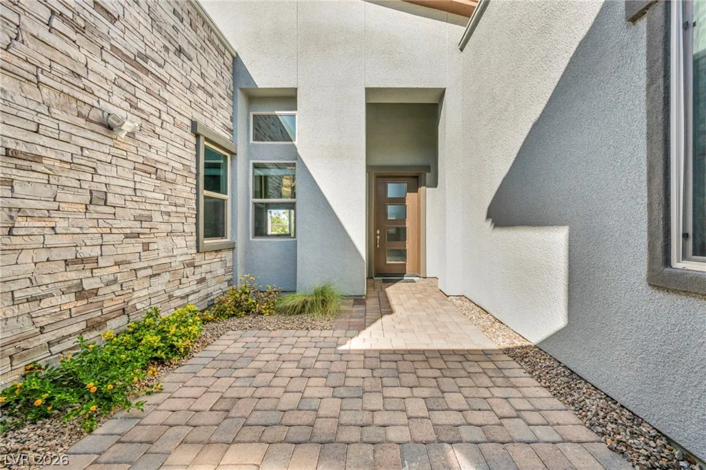 6184 Willow Rock, Las Vegas, NV 89135