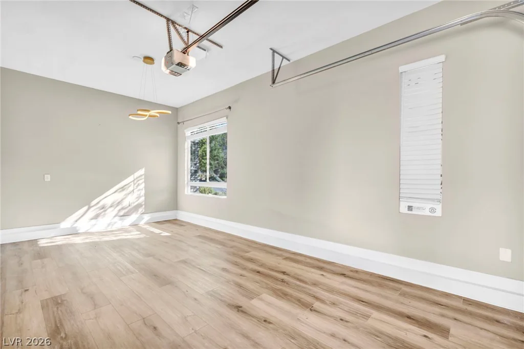 6184 Willow Rock, Las Vegas, NV 89135