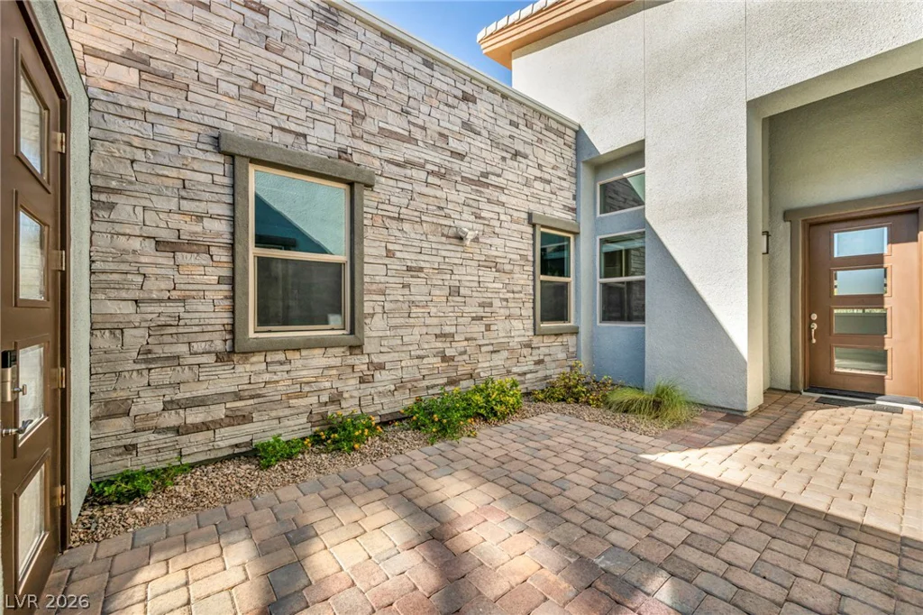 6184 Willow Rock, Las Vegas, NV 89135