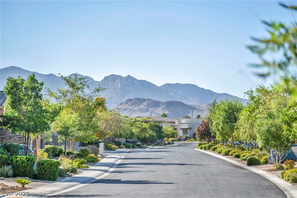 6184 Willow Rock, Las Vegas, NV 89135