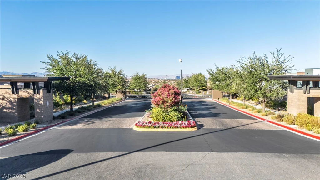 6184 Willow Rock, Las Vegas, NV 89135