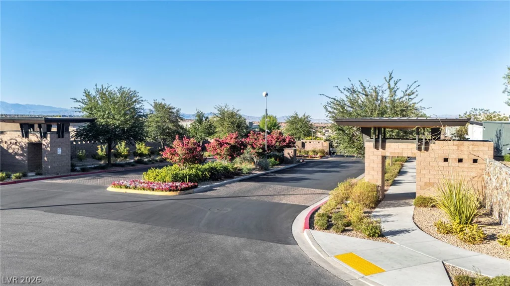 6184 Willow Rock, Las Vegas, NV 89135