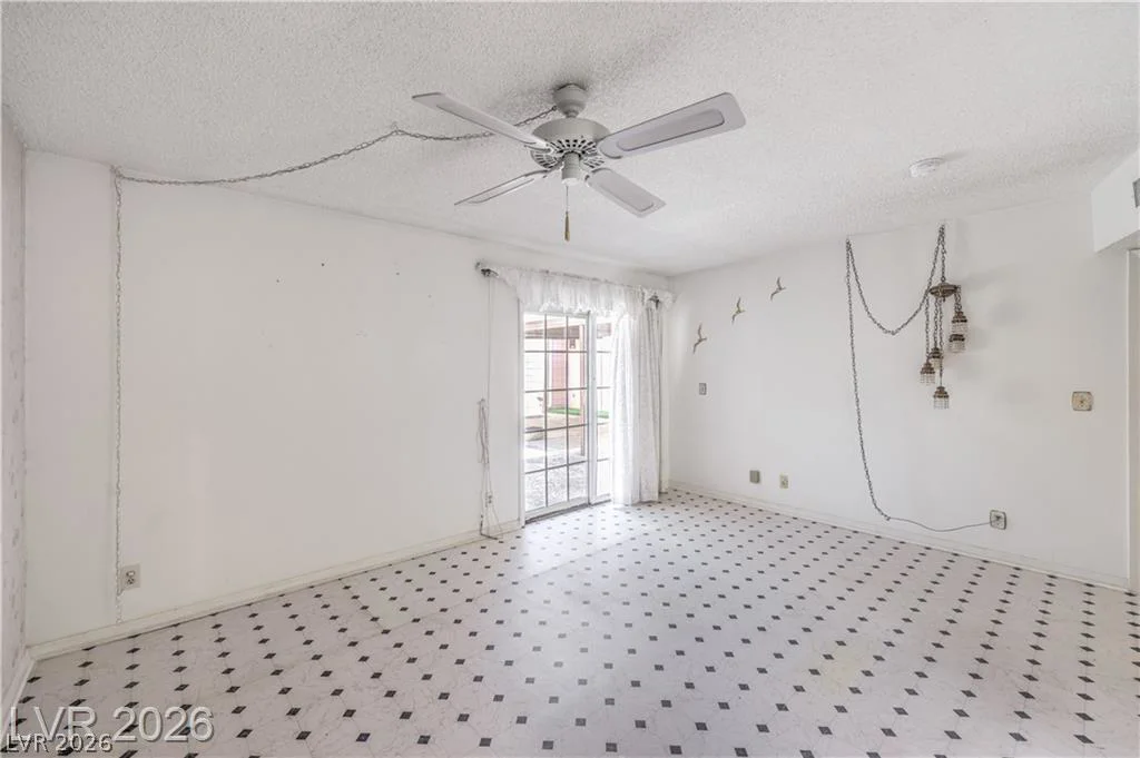 3851 Remount, Las Vegas, NV 89121