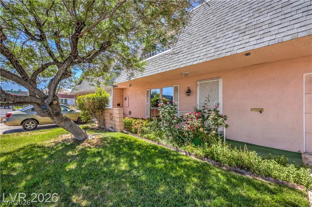 3851 Remount, Las Vegas, NV 89121