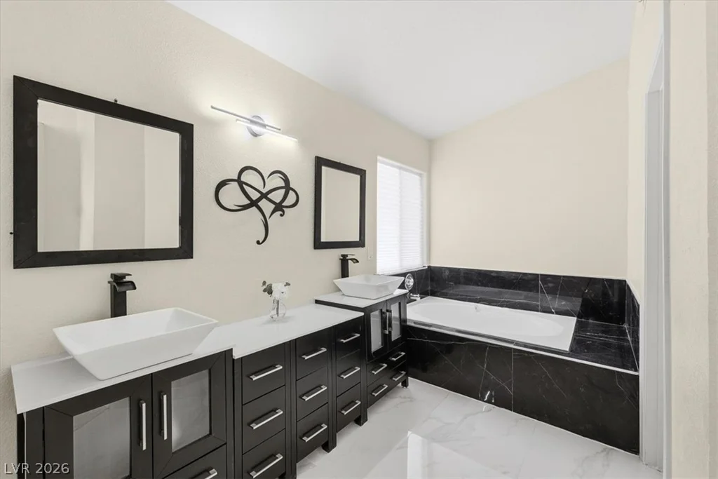 7612 Cruz Bay, Las Vegas, NV 89128