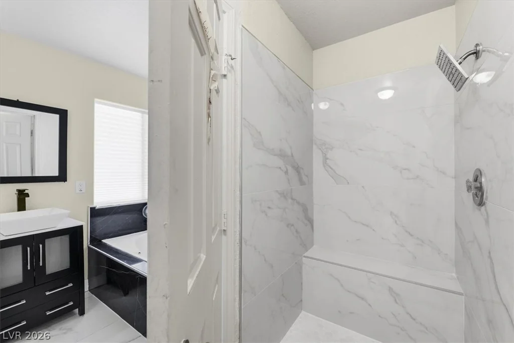 7612 Cruz Bay, Las Vegas, NV 89128