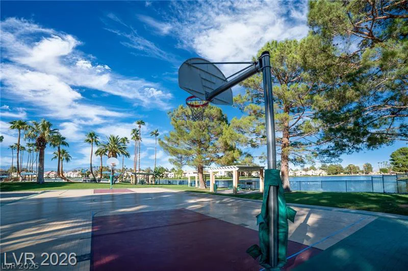 7612 Cruz Bay, Las Vegas, NV 89128