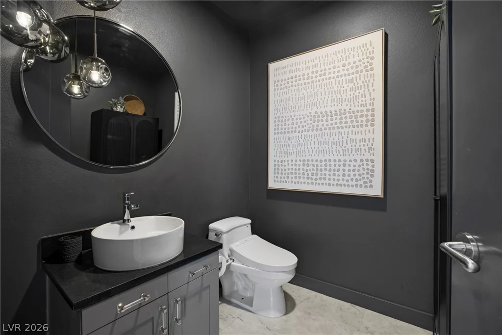 4575 Dean Martin, Las Vegas, NV 89103