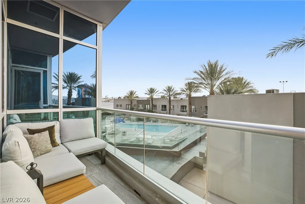 4575 Dean Martin, Las Vegas, NV 89103
