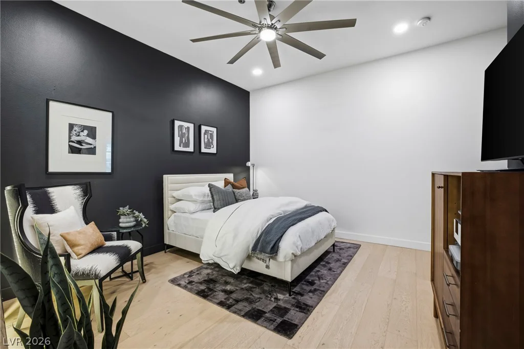 4575 Dean Martin, Las Vegas, NV 89103