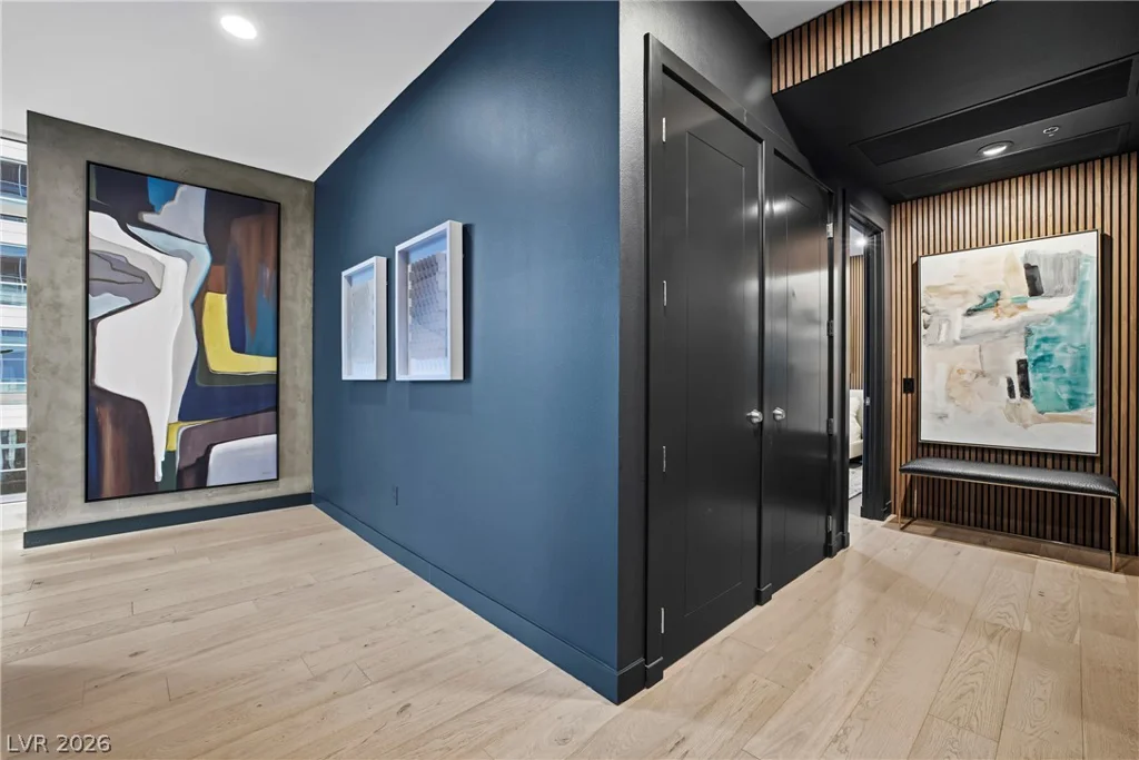 4575 Dean Martin, Las Vegas, NV 89103