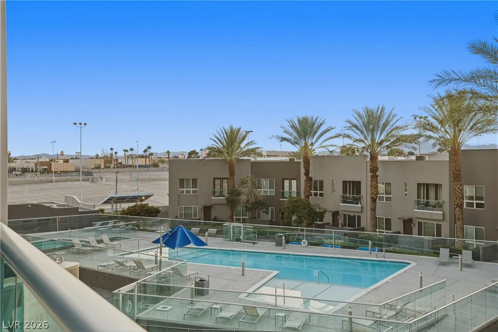 4575 Dean Martin, Las Vegas, NV 89103
