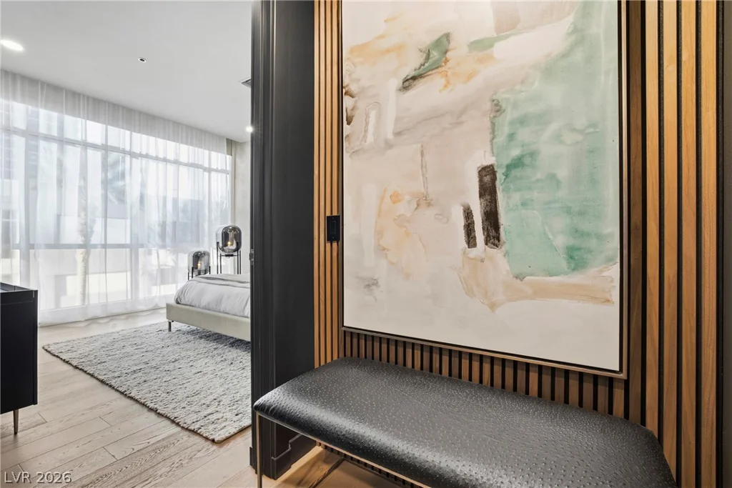 4575 Dean Martin, Las Vegas, NV 89103