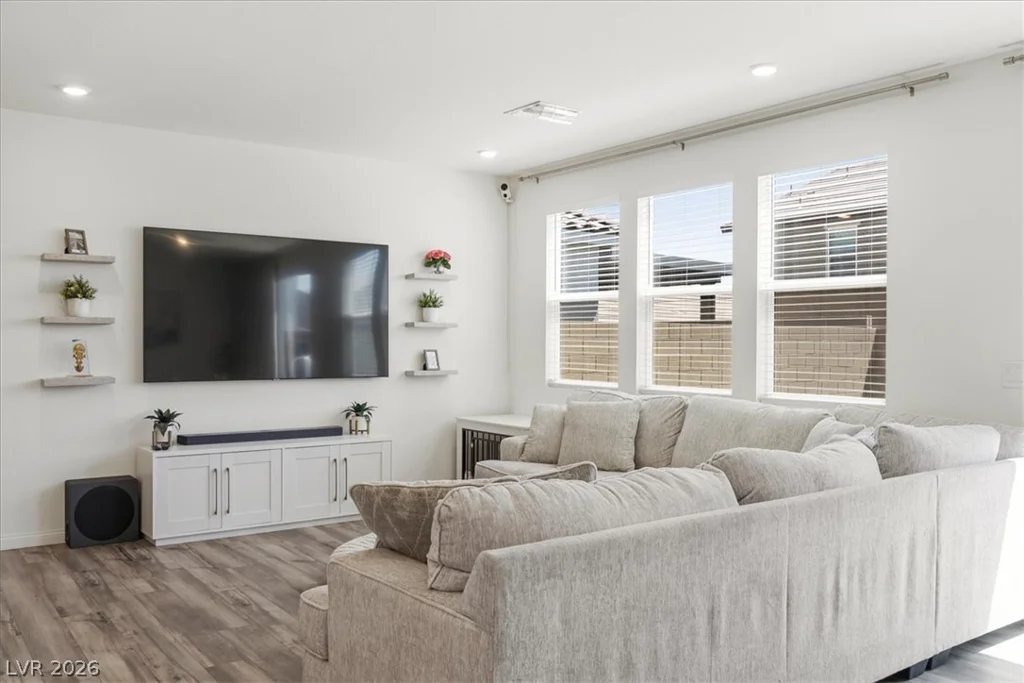 9570 Bursill, Las Vegas, NV 89139