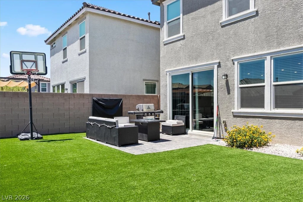 9570 Bursill, Las Vegas, NV 89139