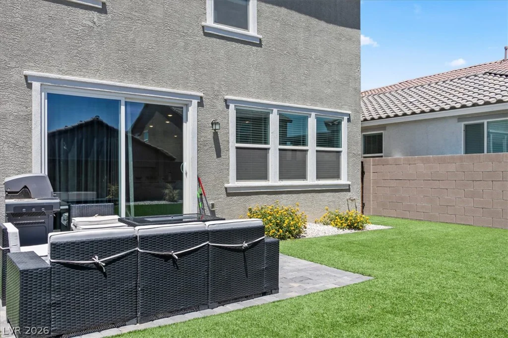 9570 Bursill, Las Vegas, NV 89139