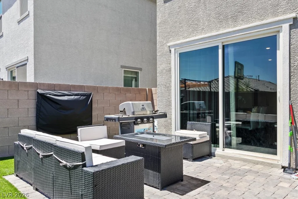 9570 Bursill, Las Vegas, NV 89139