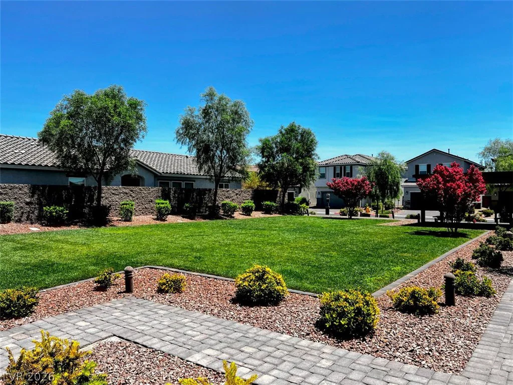 9570 Bursill, Las Vegas, NV 89139