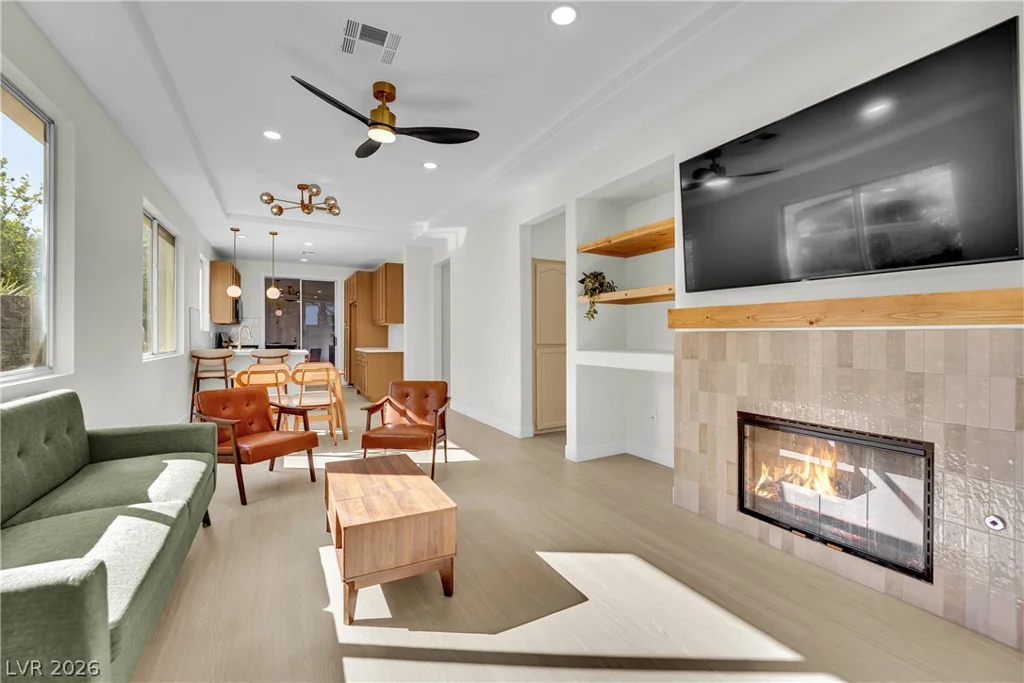 816 Coliseum, Las Vegas, NV 89144
